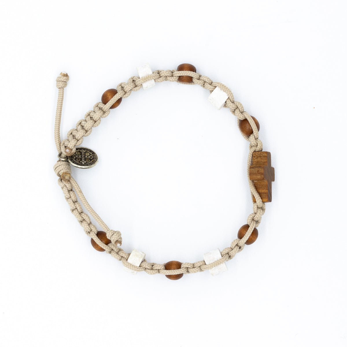 Pulsera tejida cruz Tao con cuentas de madera y piedra