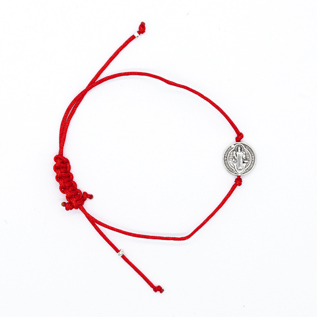 Pulsera San Benito con hilo de colores variados