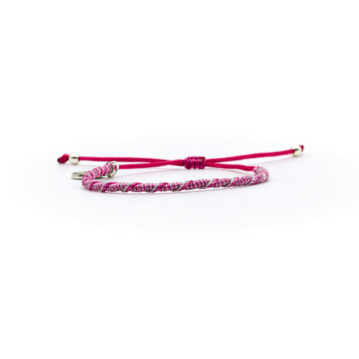 Pulsera popote San Benito con hilo de colores variados