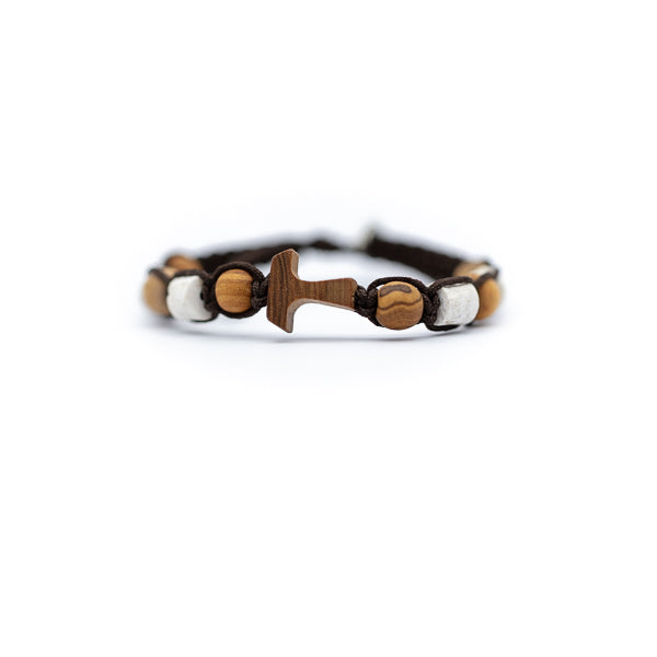 Pulsera tejida cruz Tao con cuentas de madera y piedra