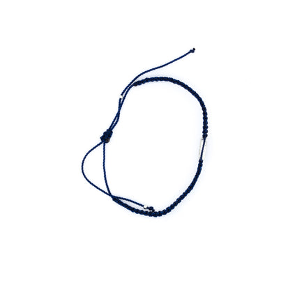 Pulsera macramé modelo Oaxaca San Benito con hilo de colores variados